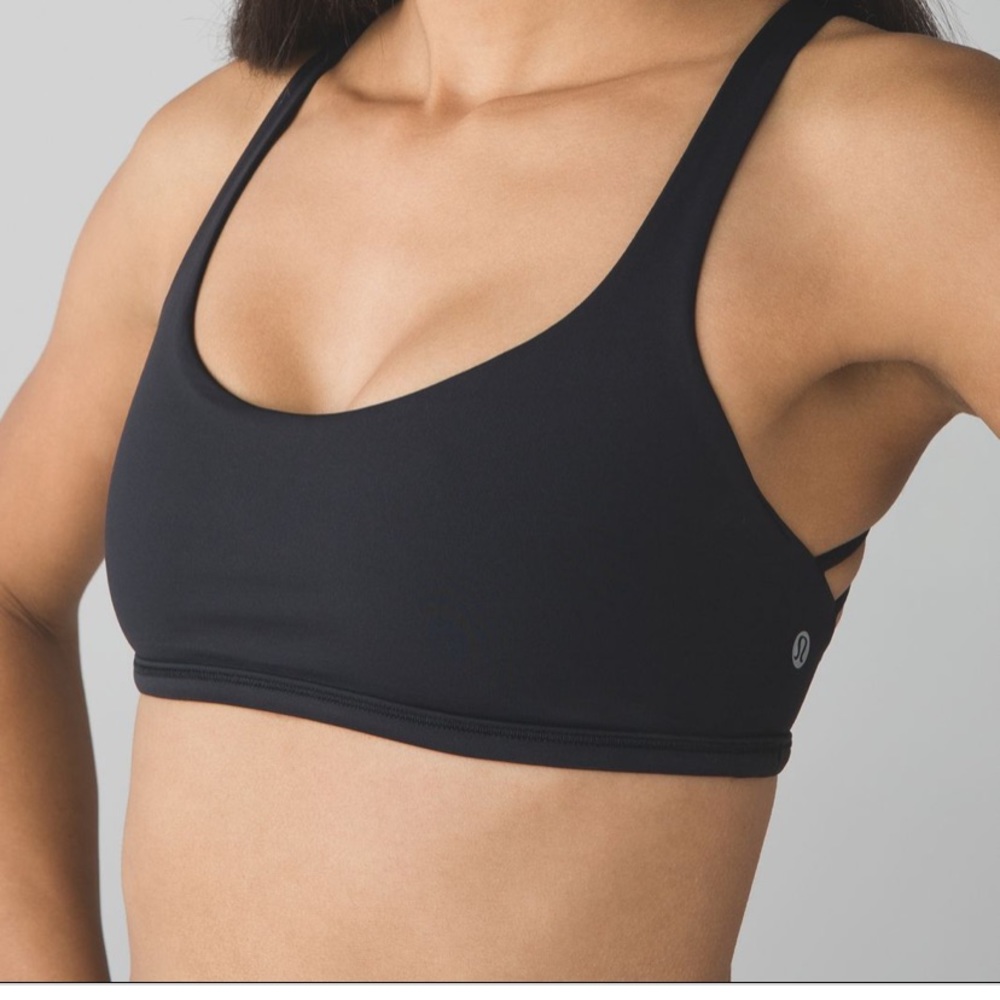 LULULEMON FREE TO BE WILD BRA SIZE 6 BLACK